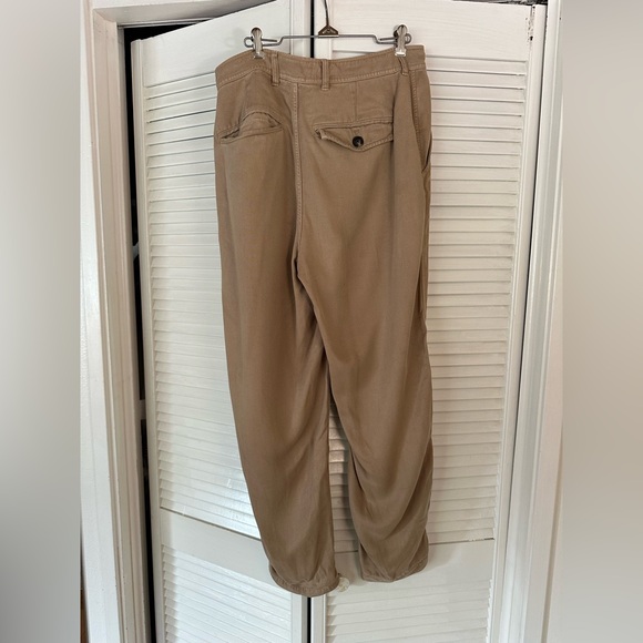 Everlane women’s relaxed khaki - Picture 3 of 4